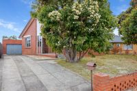 4 Armata Crescent, Frankston North VIC, Frankston North - Image 1