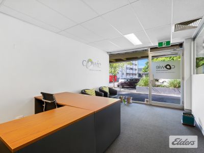 FUNCTIONAL GROUND FLOOR OFFICE/MEDICAL!
