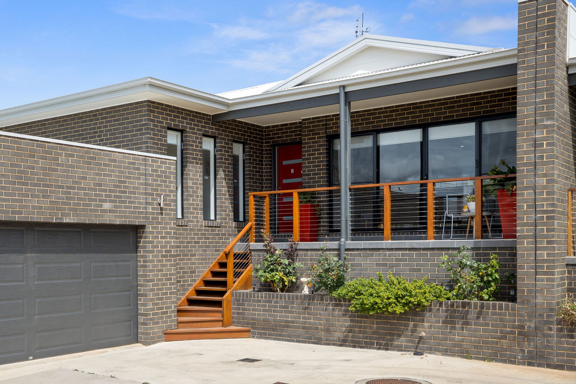 2/96B MacKenzie Street, Golden Square, Golden Square, Golden Square - Thumbnail 2