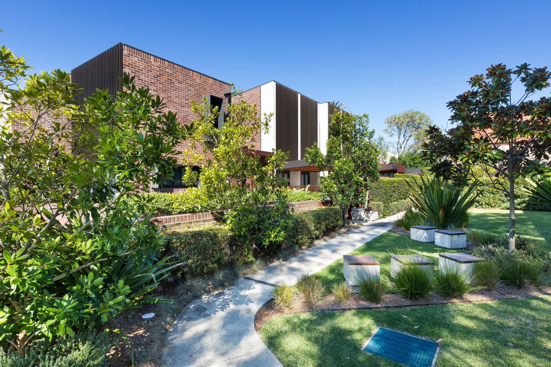 4/12-14 Wilshire Avenue, Cronulla - Image 1