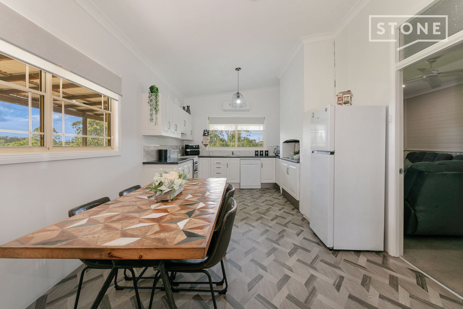 37 Seventh Street, Weston, Weston - Thumbnail 5