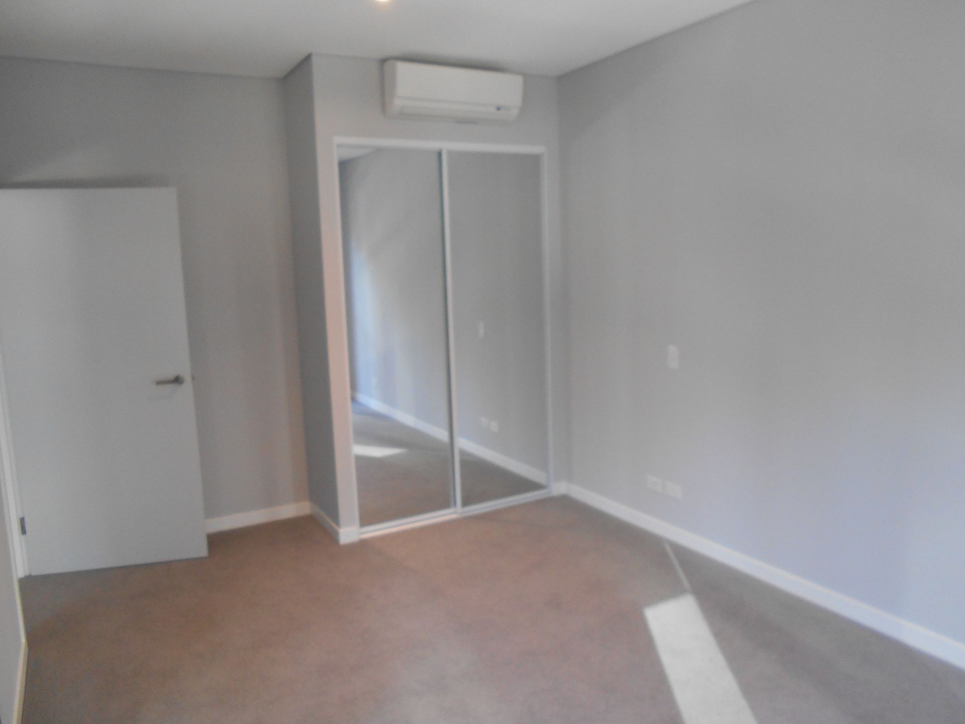 708/3 Half Street Wentworth Point NSW, Wentworth Point - Thumbnail 5