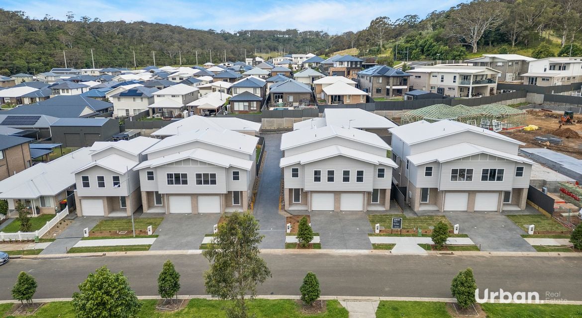 Tullimbar 27 Foxground Parade