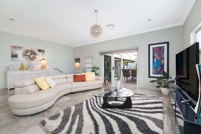 17 Raglan Road, MIRANDA, Miranda - Thumbnail 3