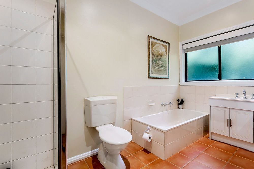 Northern Living in a Premier Location!
