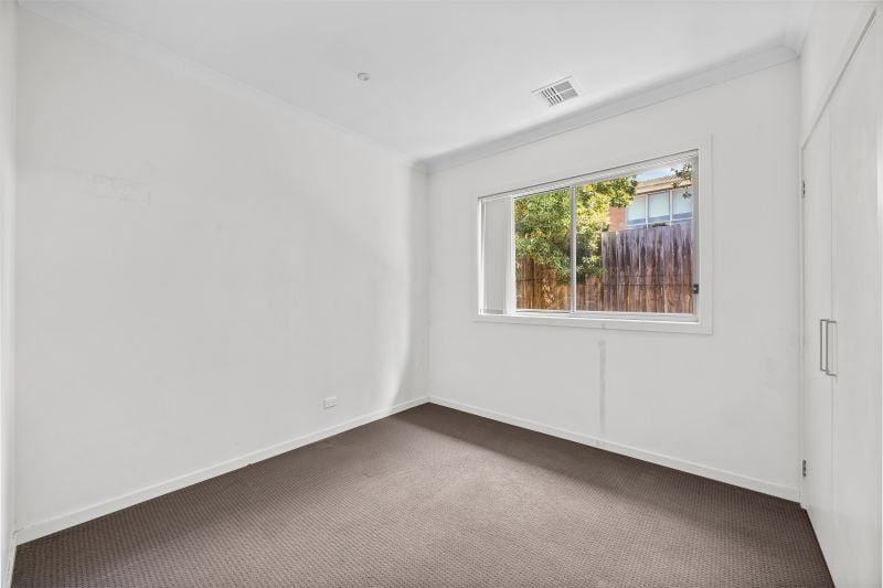 4/16 Young Street, Epping