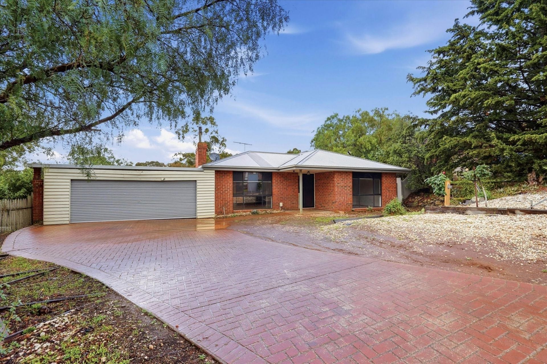 29 Riversdale  Crescent, Darley, Darley - Thumbnail 2