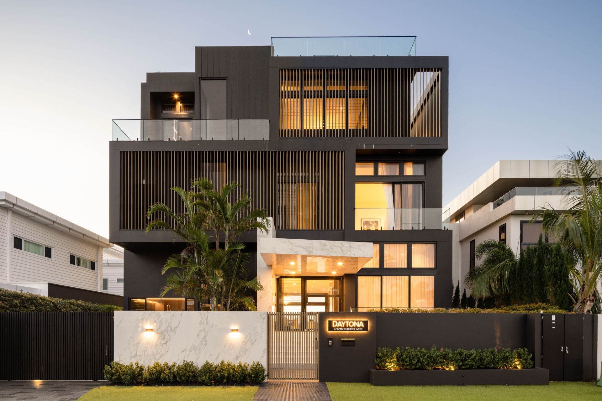 37 Knightsbridge Parade West, Sovereign Islands QLD 4216, Sovereign Islands - Image 1