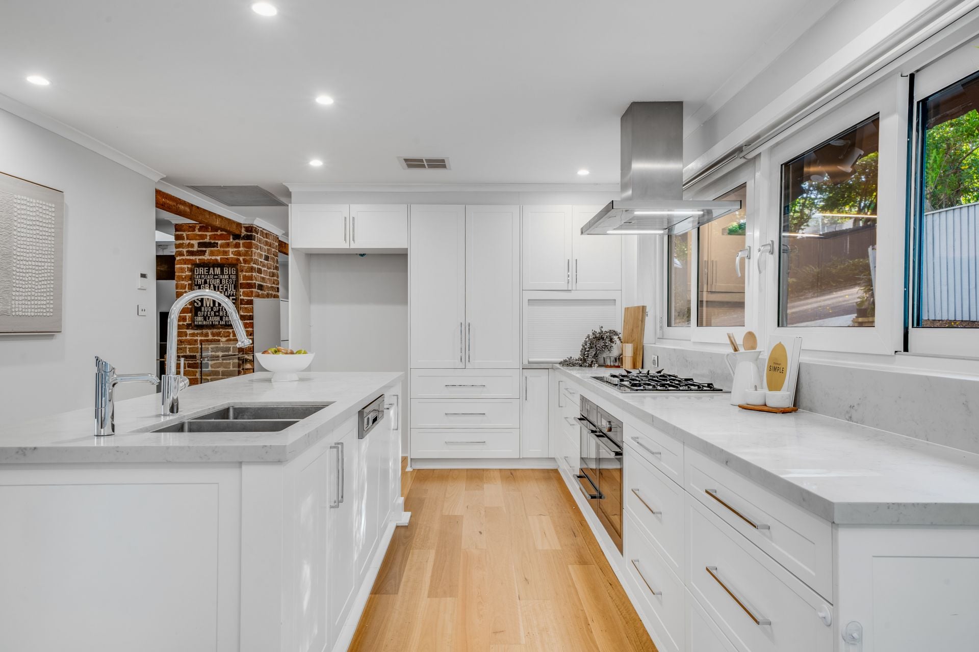 16 Rodney Avenue, Beecroft NSW, Beecroft - Thumbnail 5