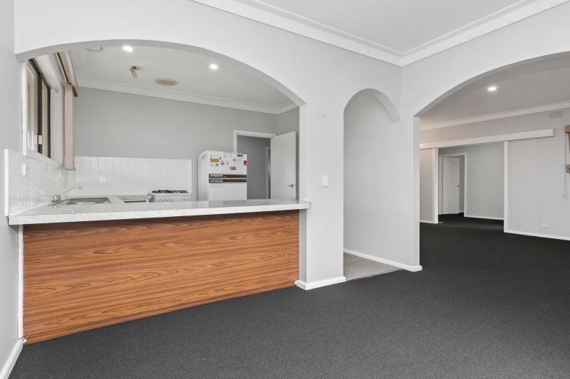 196 Edgars Road, Thomastown
