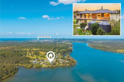 Riverside Luxury  - Water Views - Flood Free Location
