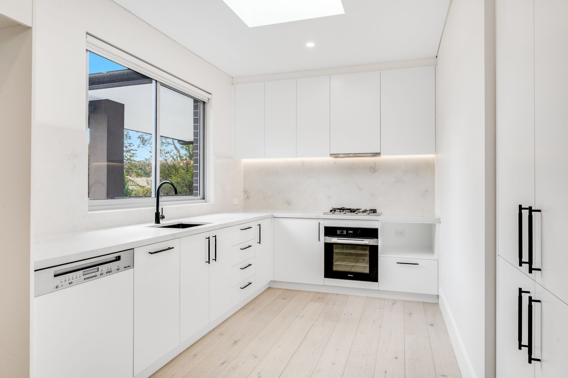 184 Beecroft Road, Cheltenham, Cheltenham - Image 1