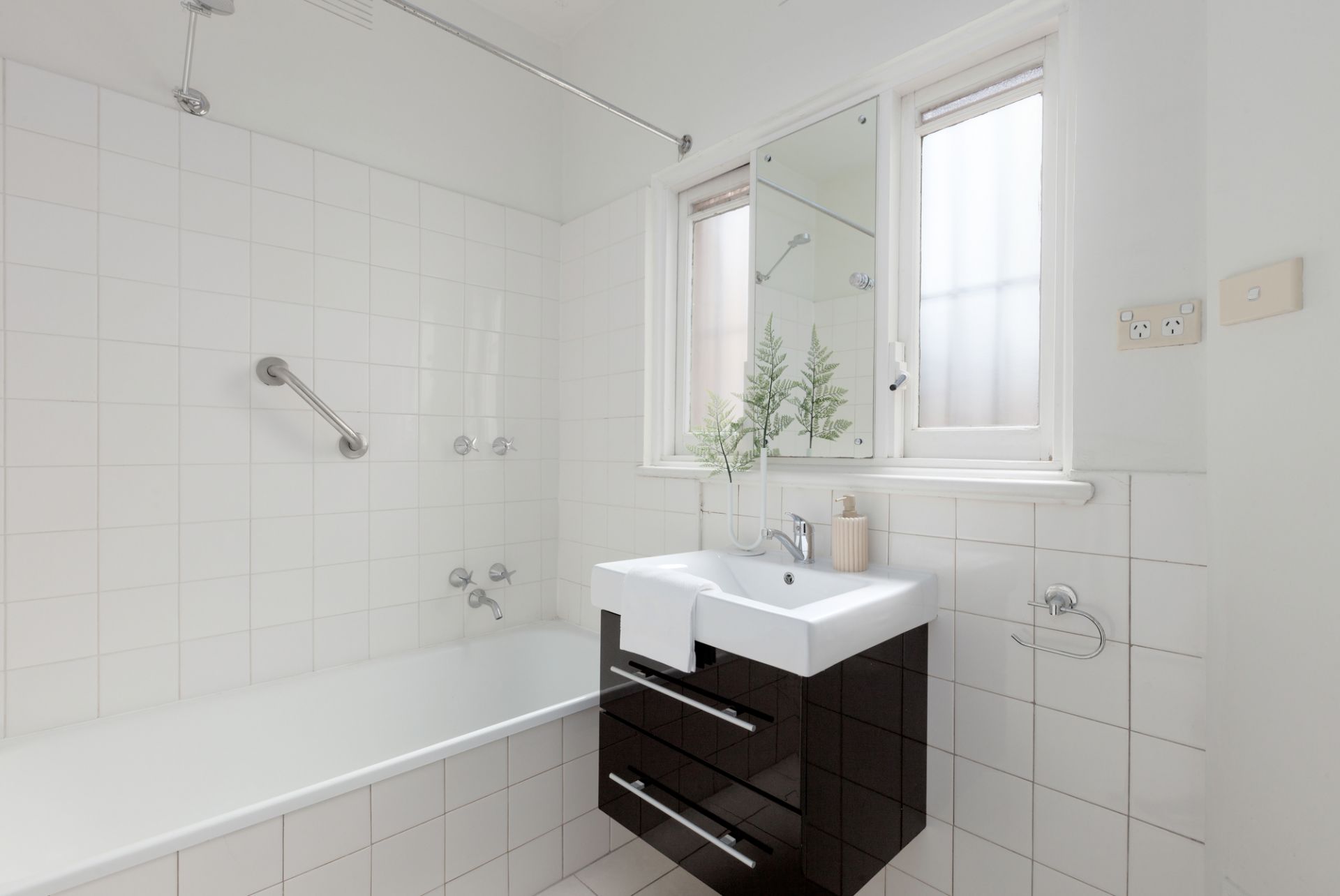 2/6 Mona Place, South Yarra, South Yarra - Thumbnail 4