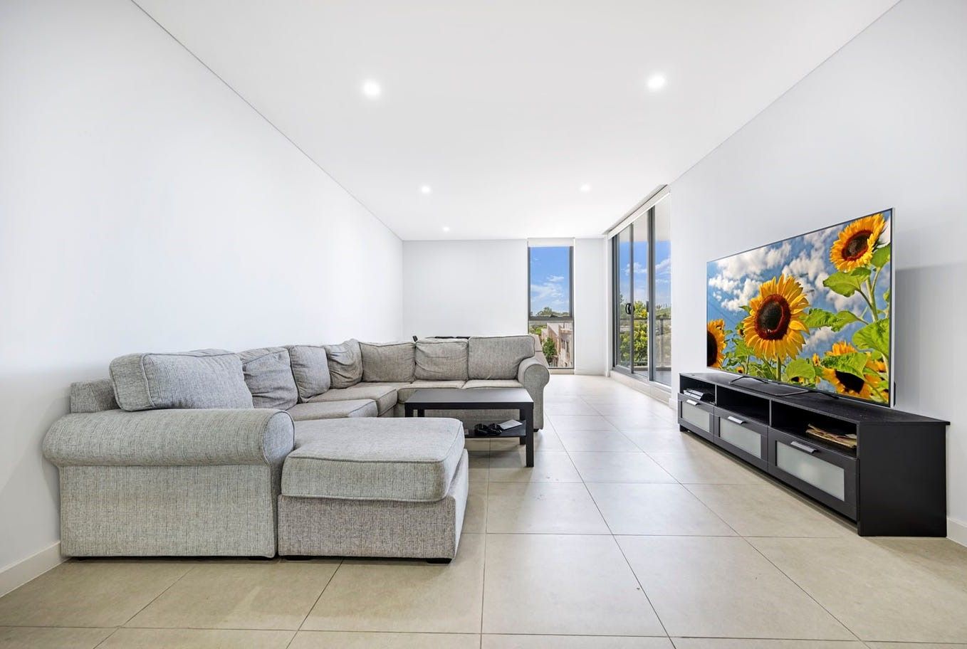 209/1 Madden Close, Botany, Botany - Thumbnail 3