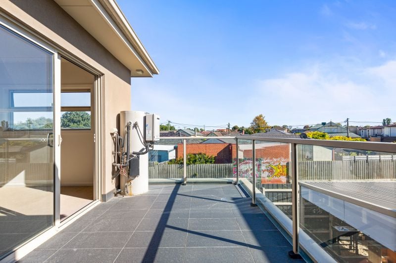 11/13 Elsey Road, Reservoir