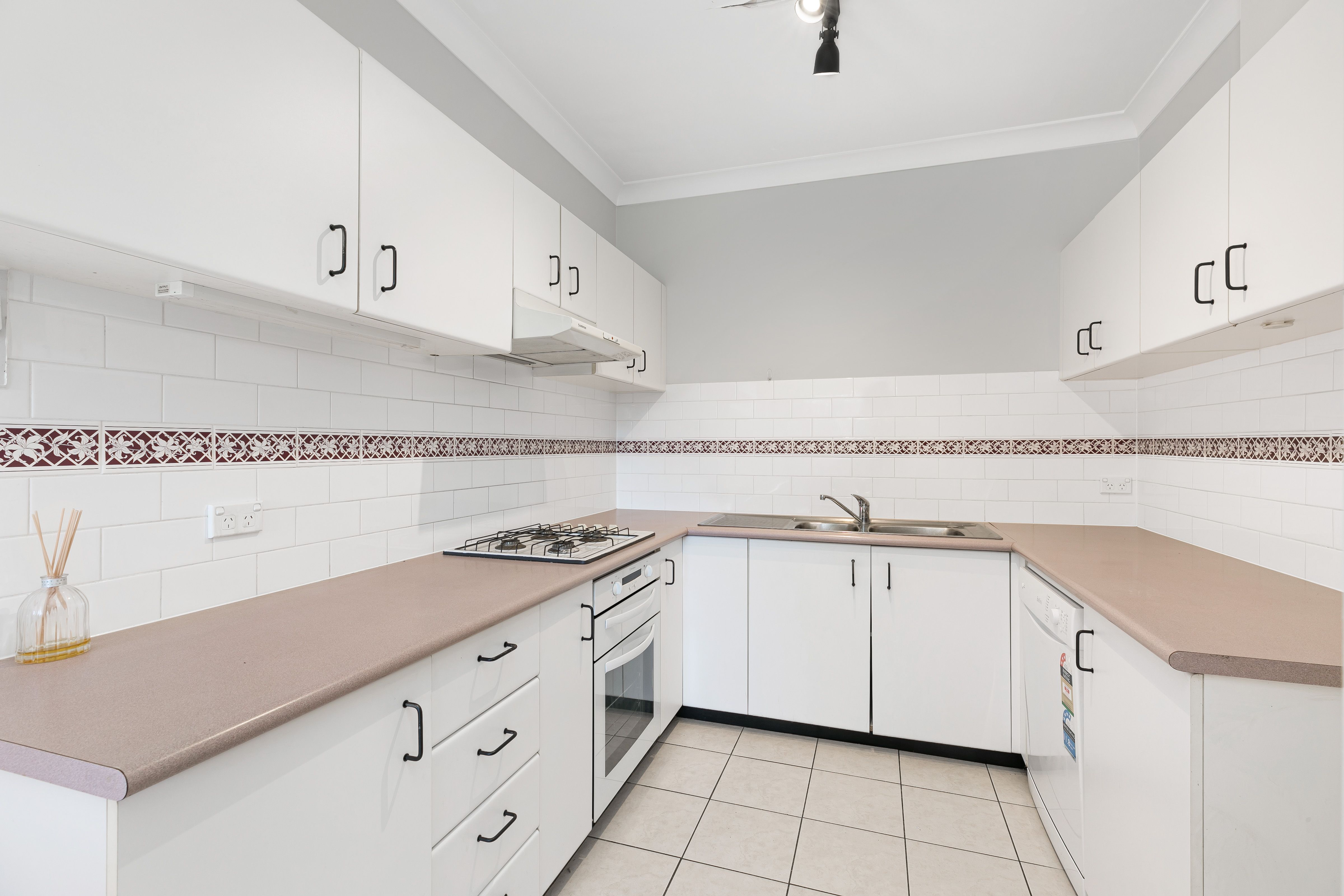 12/81-91 Denman Avenue, WOOLOOWARE, Woolooware - Thumbnail 3