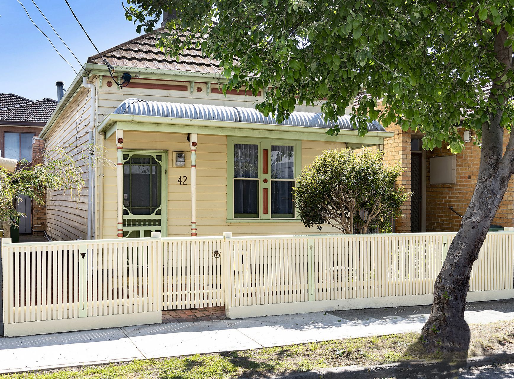 42 Newcastle Street Yarraville VIC, Yarraville - Thumbnail 2