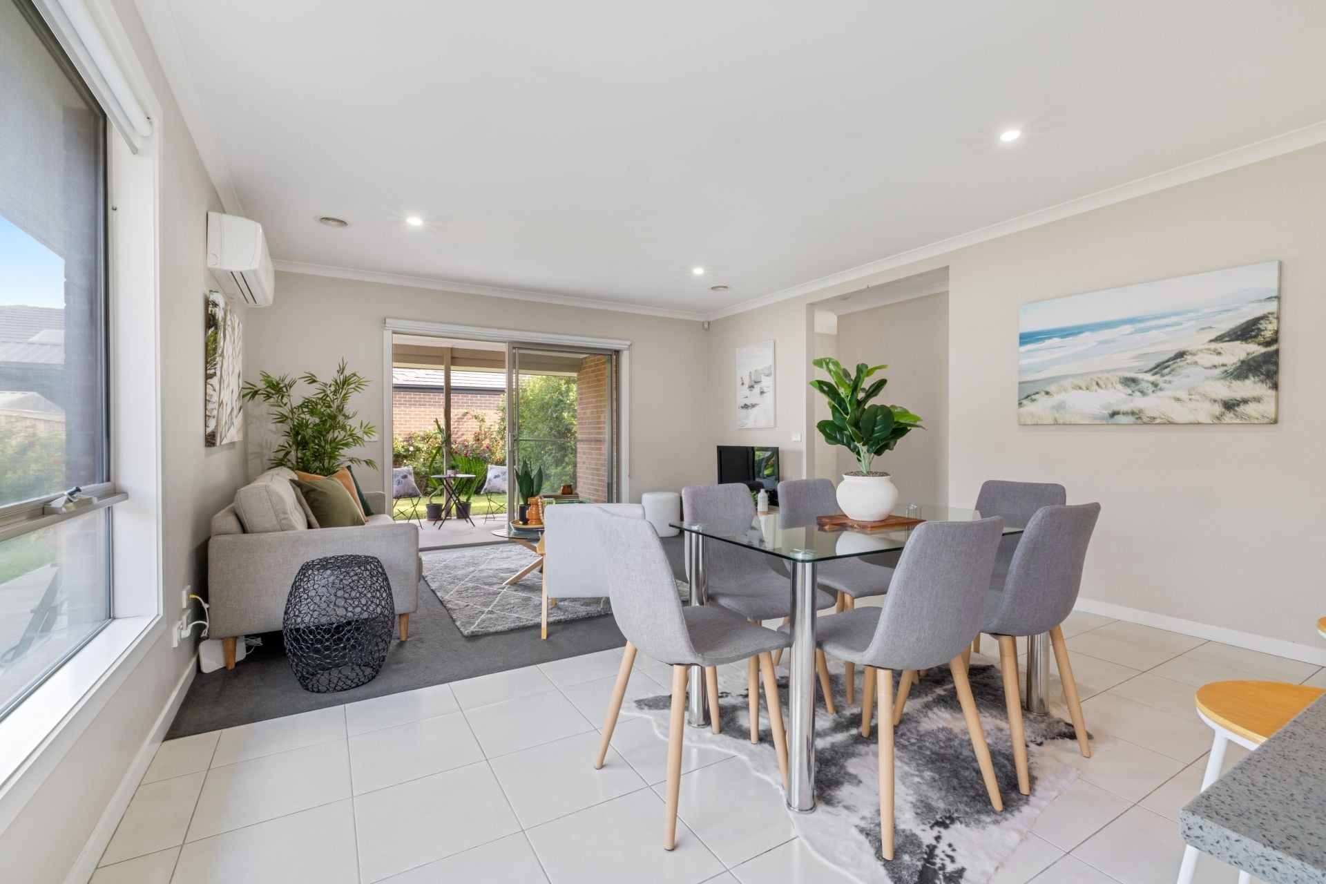 Spacious Family Home on Approx. 520m² with High Ceilings & Expansive Western Garden