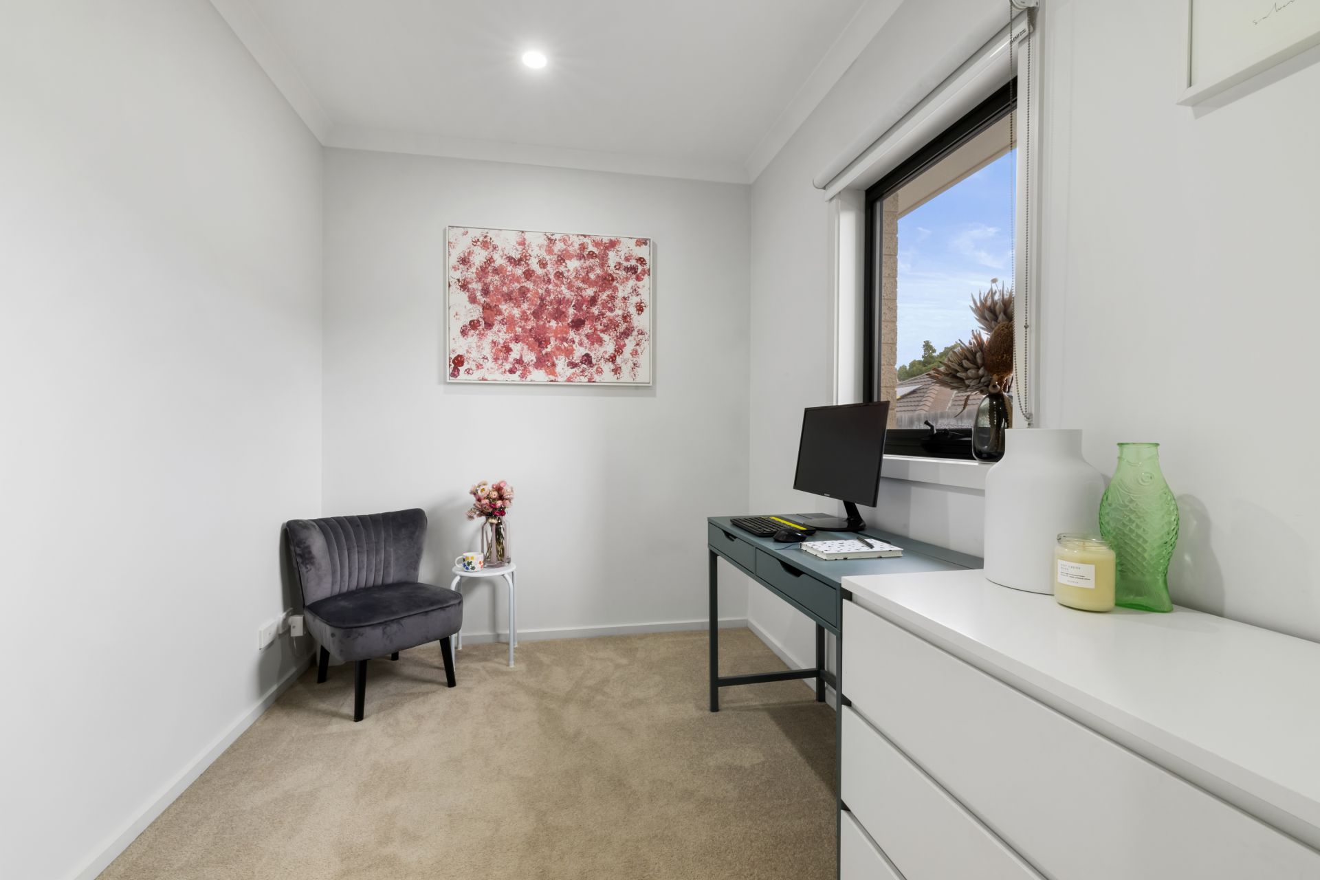 Contemporary Comfort in a Peaceful Reservoir Pocket