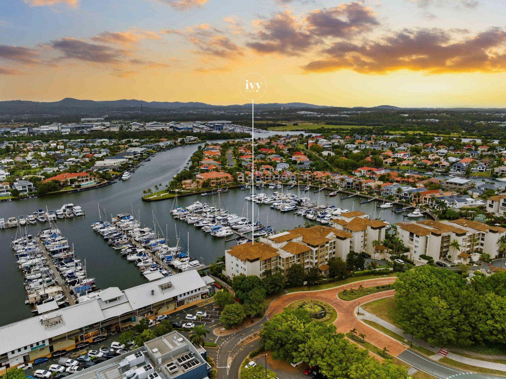 1789/1 Rialto Quay Drive, Hope Island QLD 4212, Hope Island - Thumbnail 2
