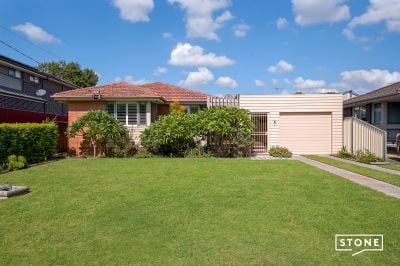 Toongabbie 24 Greenmeadows Crescent