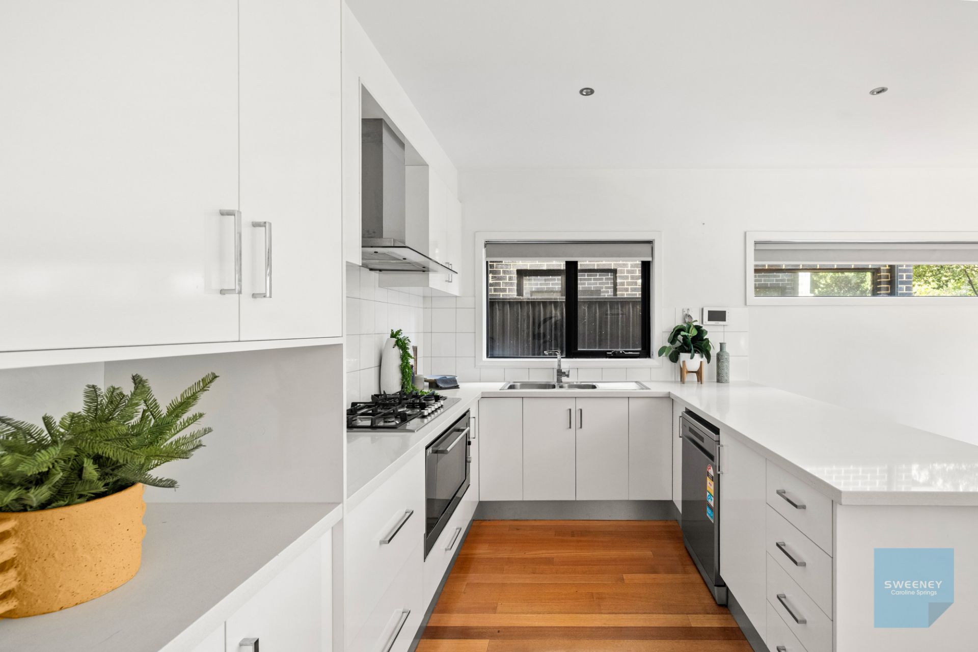 4/5-6 Chelsworth Place, Caroline Springs - Thumbnail 8