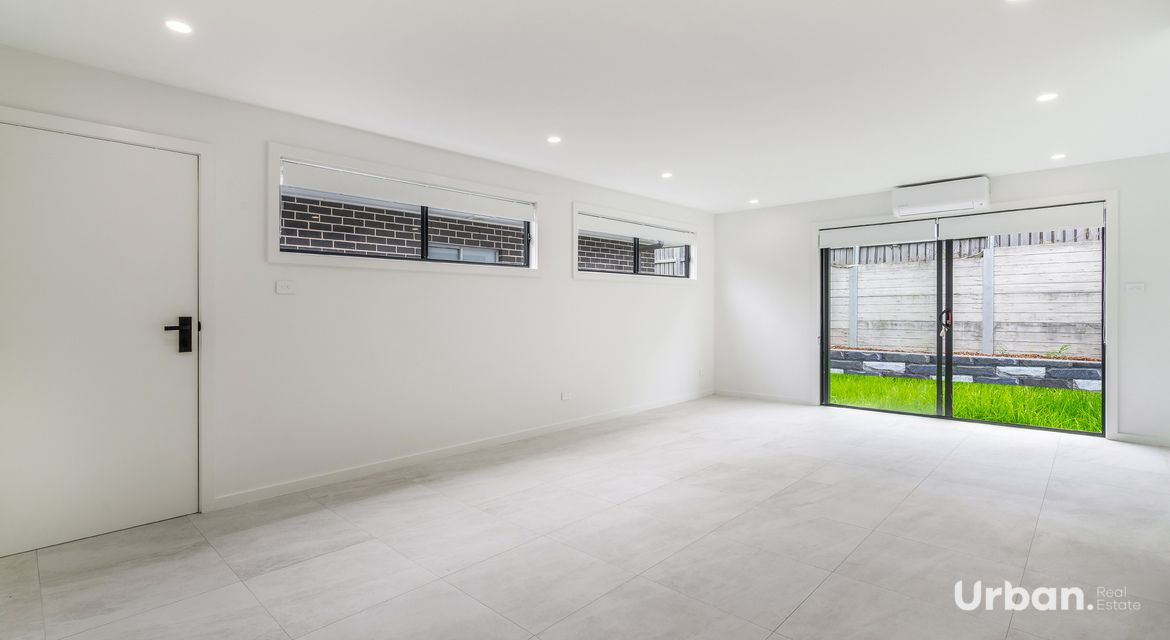 Spring Farm 73 Bluebell Crescent