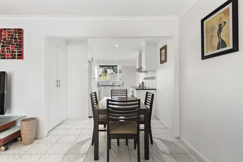 2/10 Derby Street, Fawkner