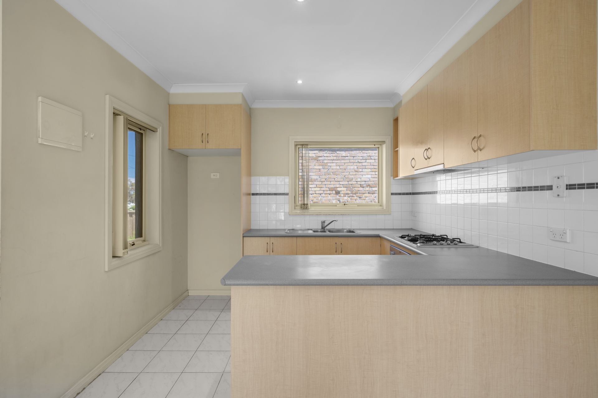 Stylish Unit In Quiet Reservoir Pocket