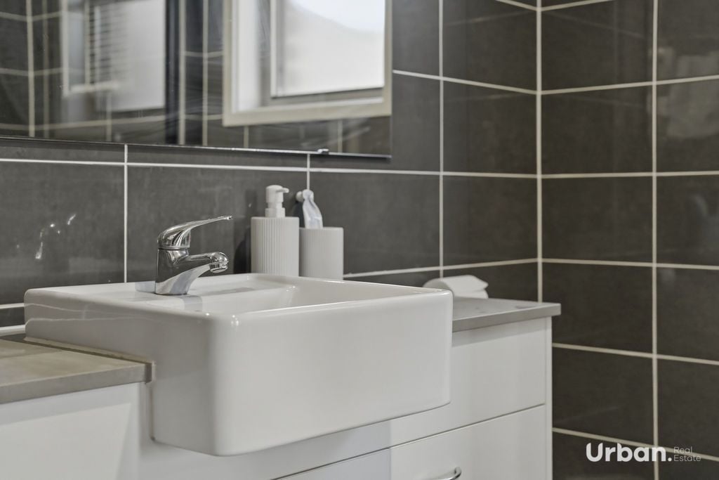 Oran Park 15 Matich Place