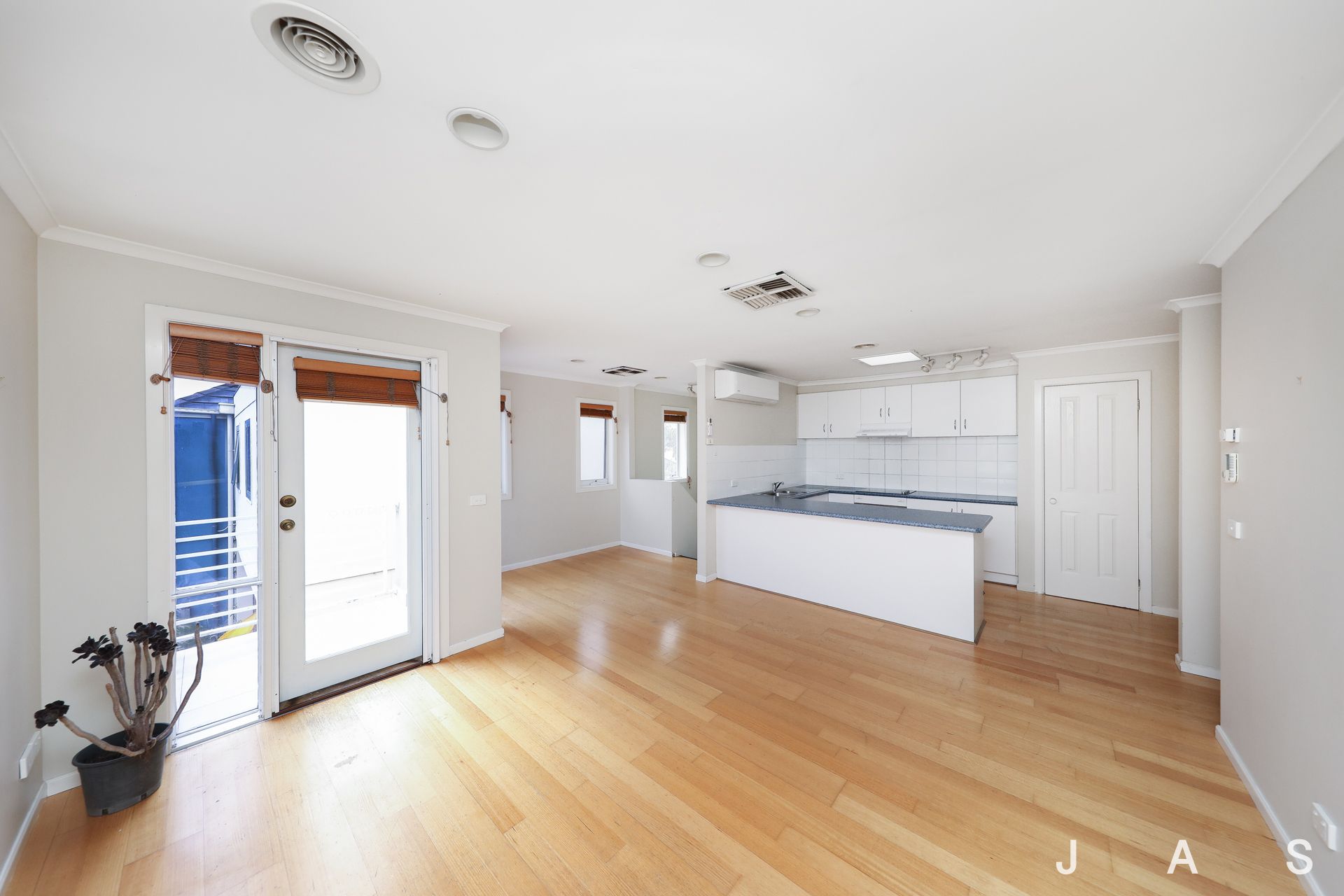 51 Rayner Lane Kensington VIC, Kensington - Thumbnail 6
