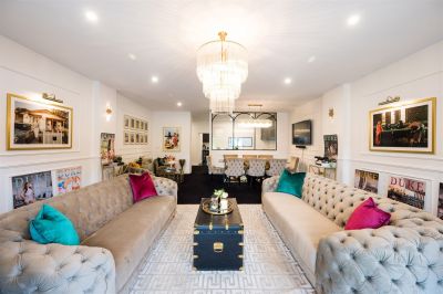 GROUND FLOOR TENANCY WITH MASSIVE EXPOSURE TO RIDING ROAD