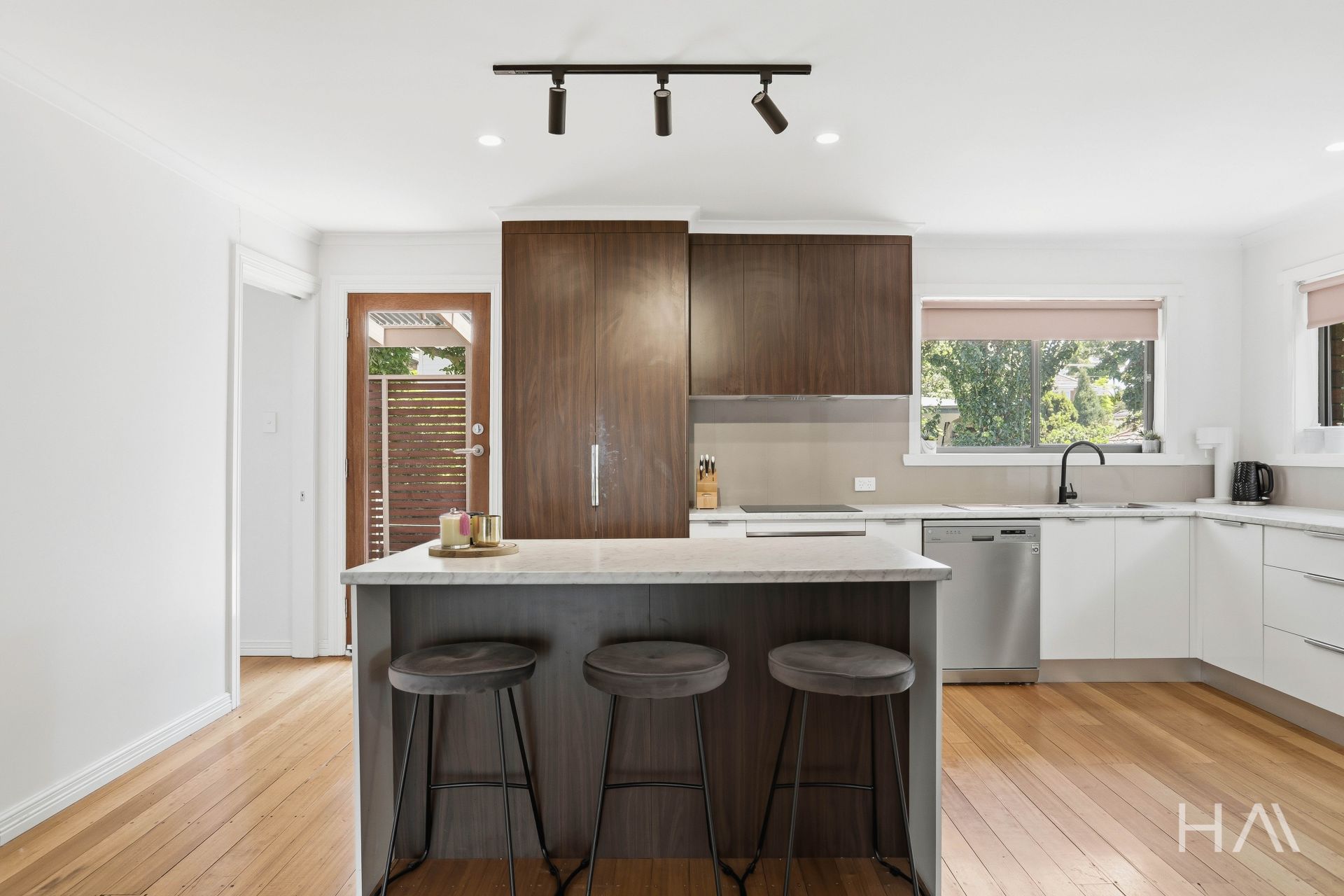 46 Walden Street Newstead, Newstead - Thumbnail 4