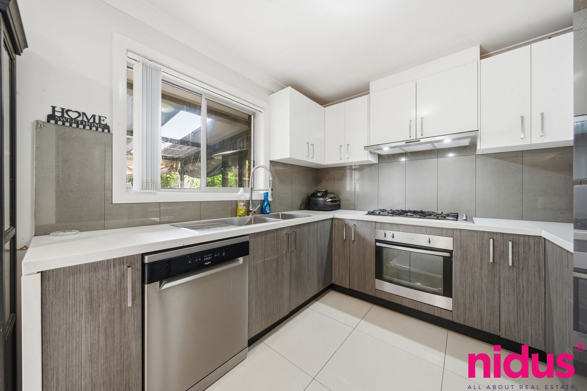 4 Mallow Glade Rooty Hill NSW, Rooty Hill - Thumbnail 2