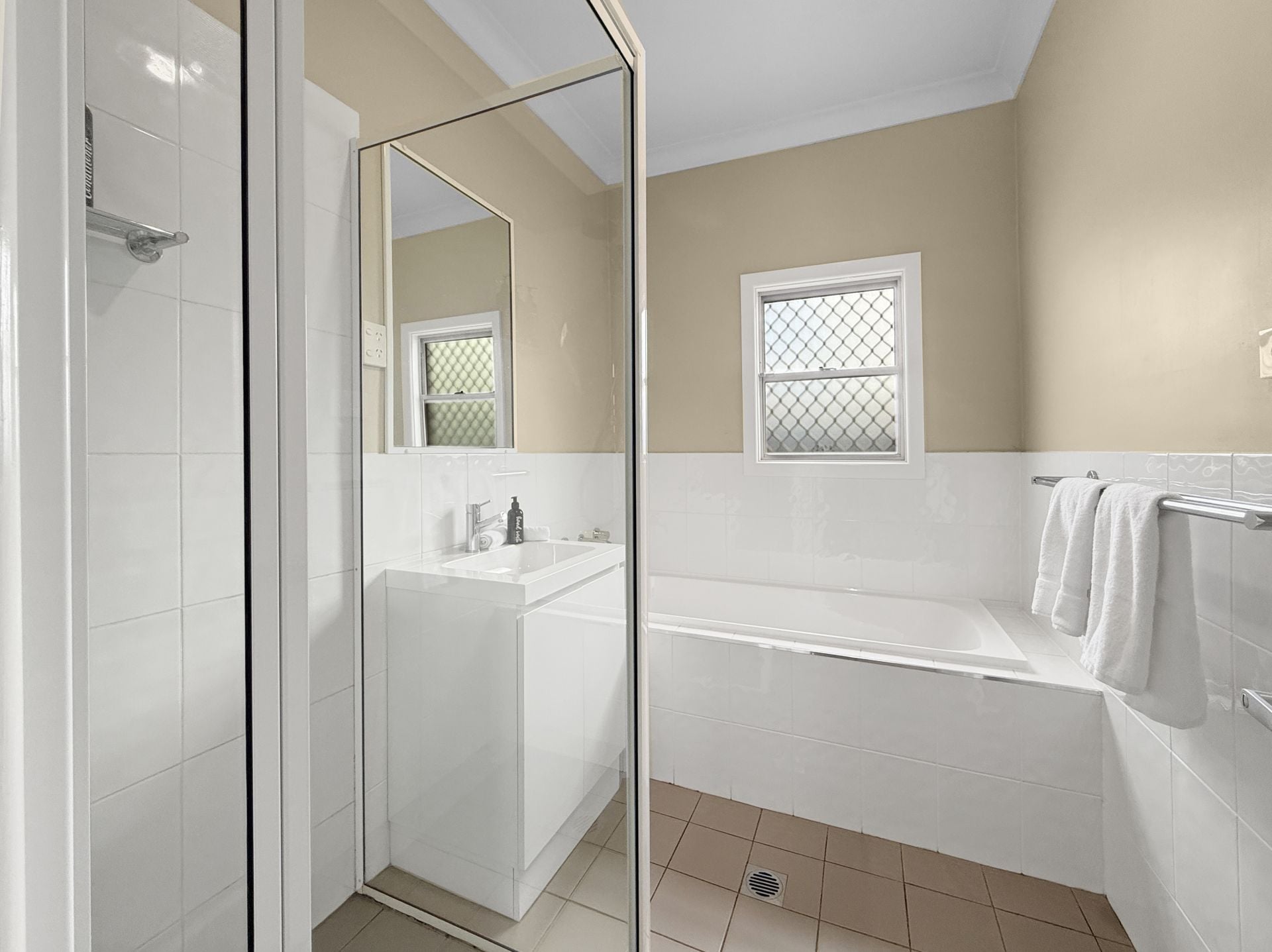 26 Cox Avenue Orange NSW, Orange - Thumbnail 7