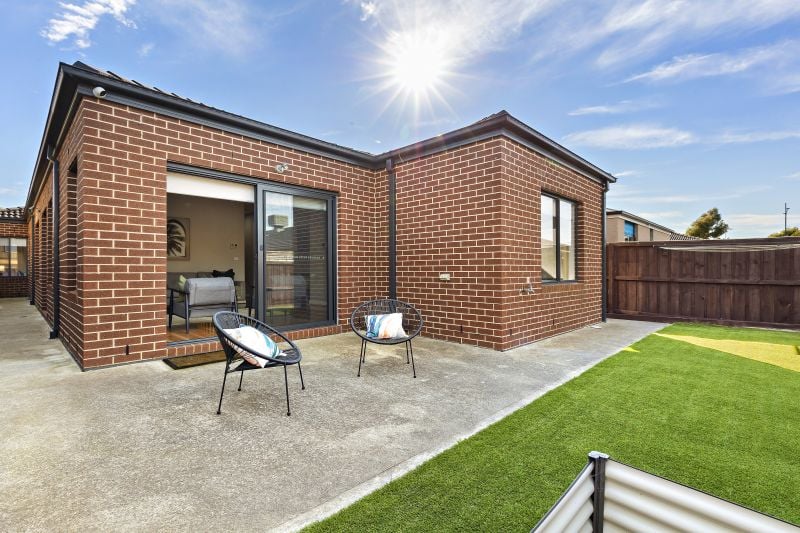 9 Loukas Drive, Wollert