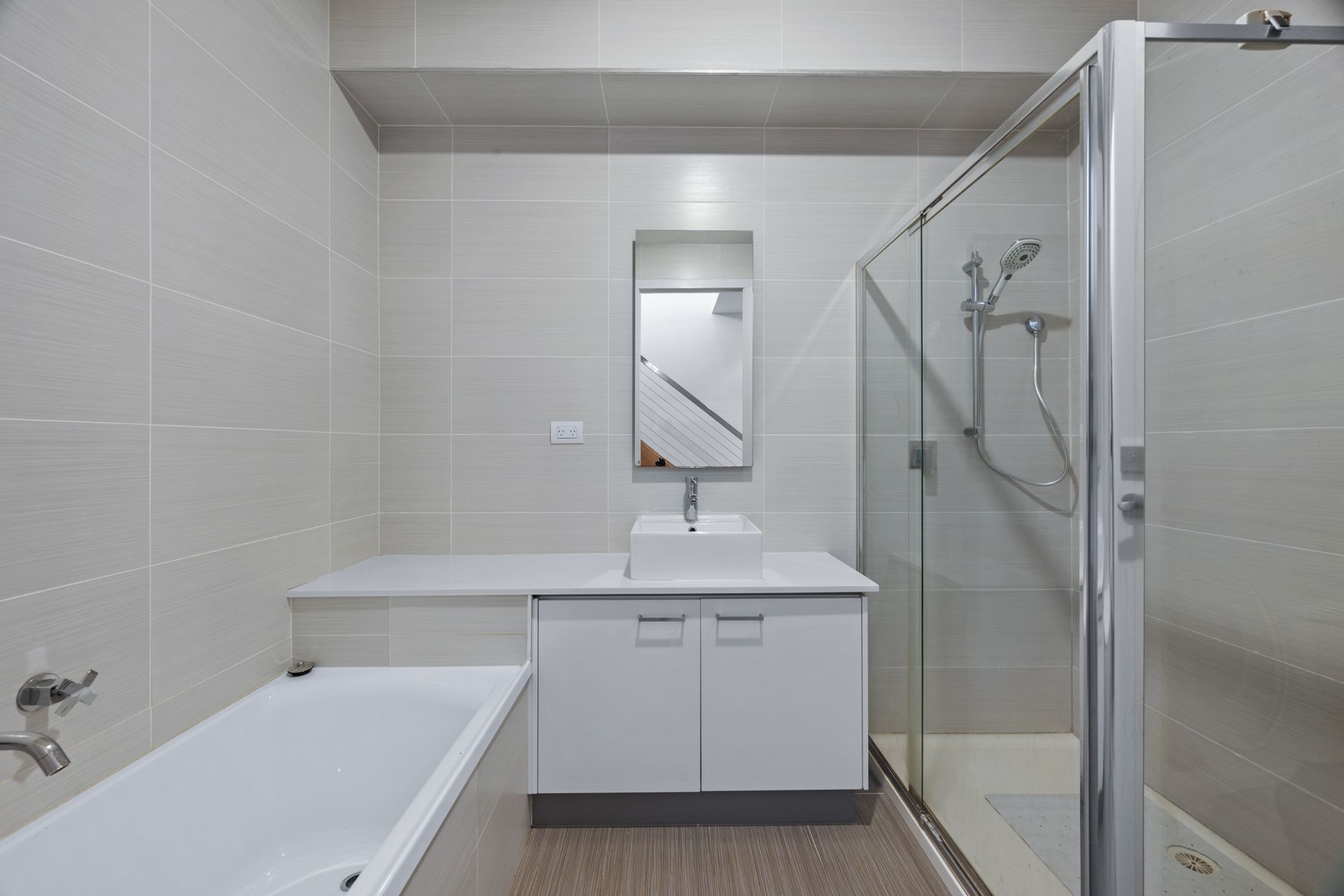 Stylish Two-Bedroom Townhouse in Prime Preston Location
