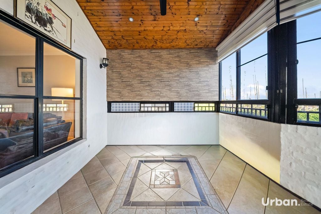 Glen Alpine 138 Englorie Park Drive