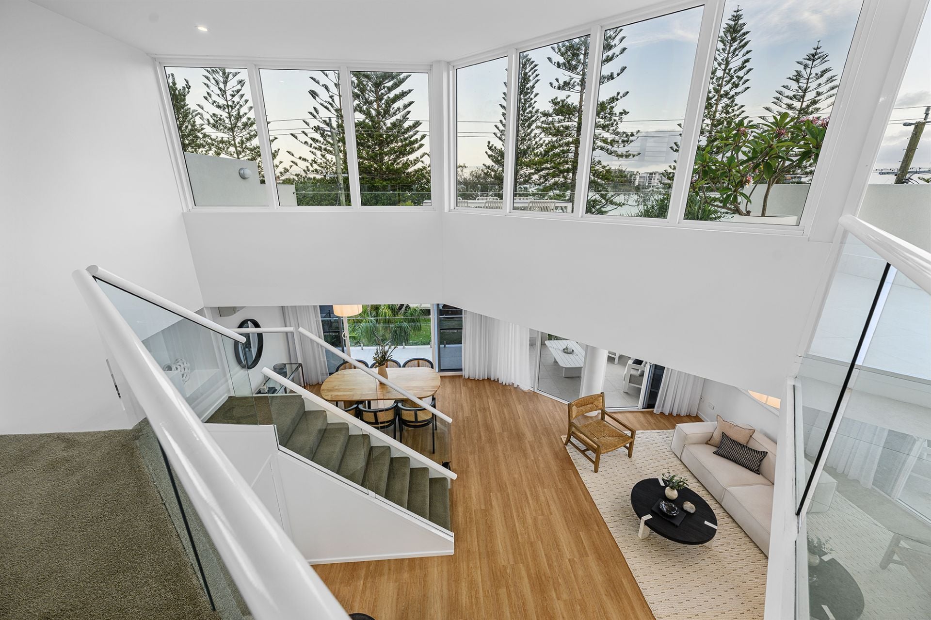 2/88 The Esplanade, Paradise Point QLD 4216, Paradise Point - Thumbnail 4