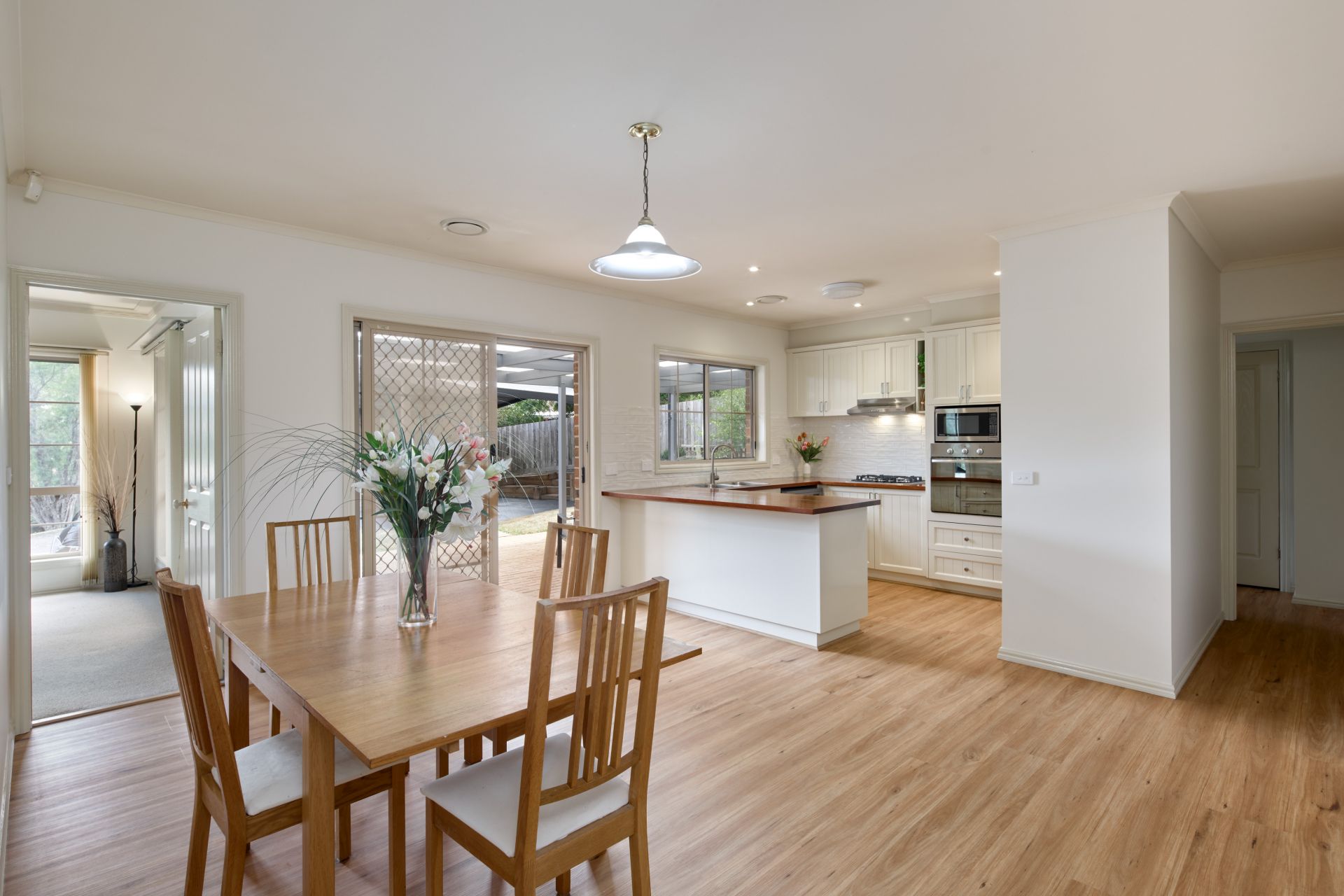 24 Ellen Close, Warragul VIC, Warragul - Thumbnail 5