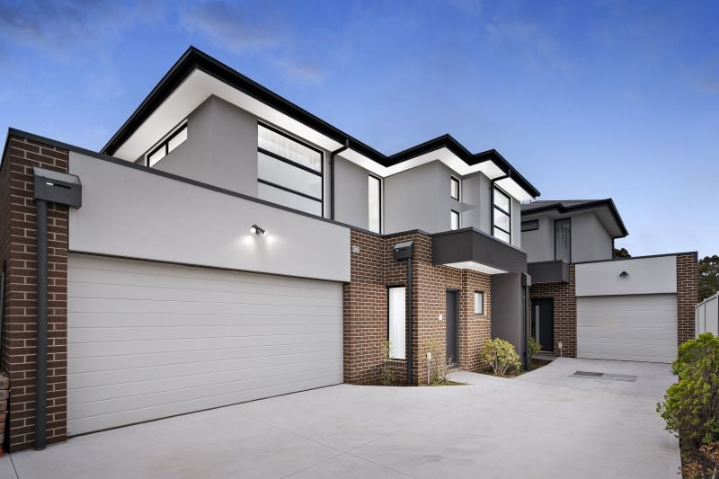 2/8 Evans Crescent, Reservoir