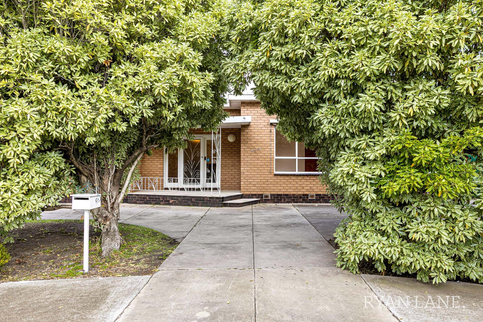 1 Gloucester Court Seaholme VIC, Seaholme - Thumbnail 2