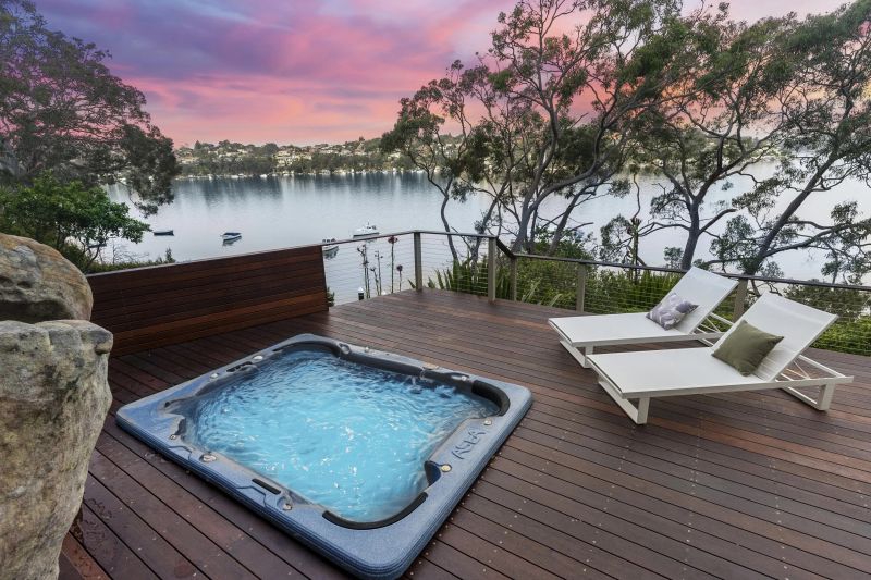 164 Ellesmere Road GYMEA BAY 2227