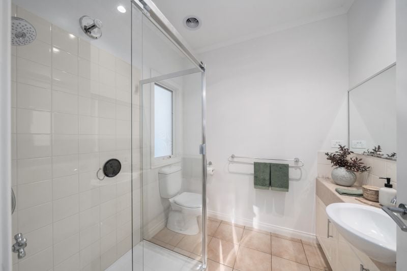 70 Ernest Jones Drive, Macleod