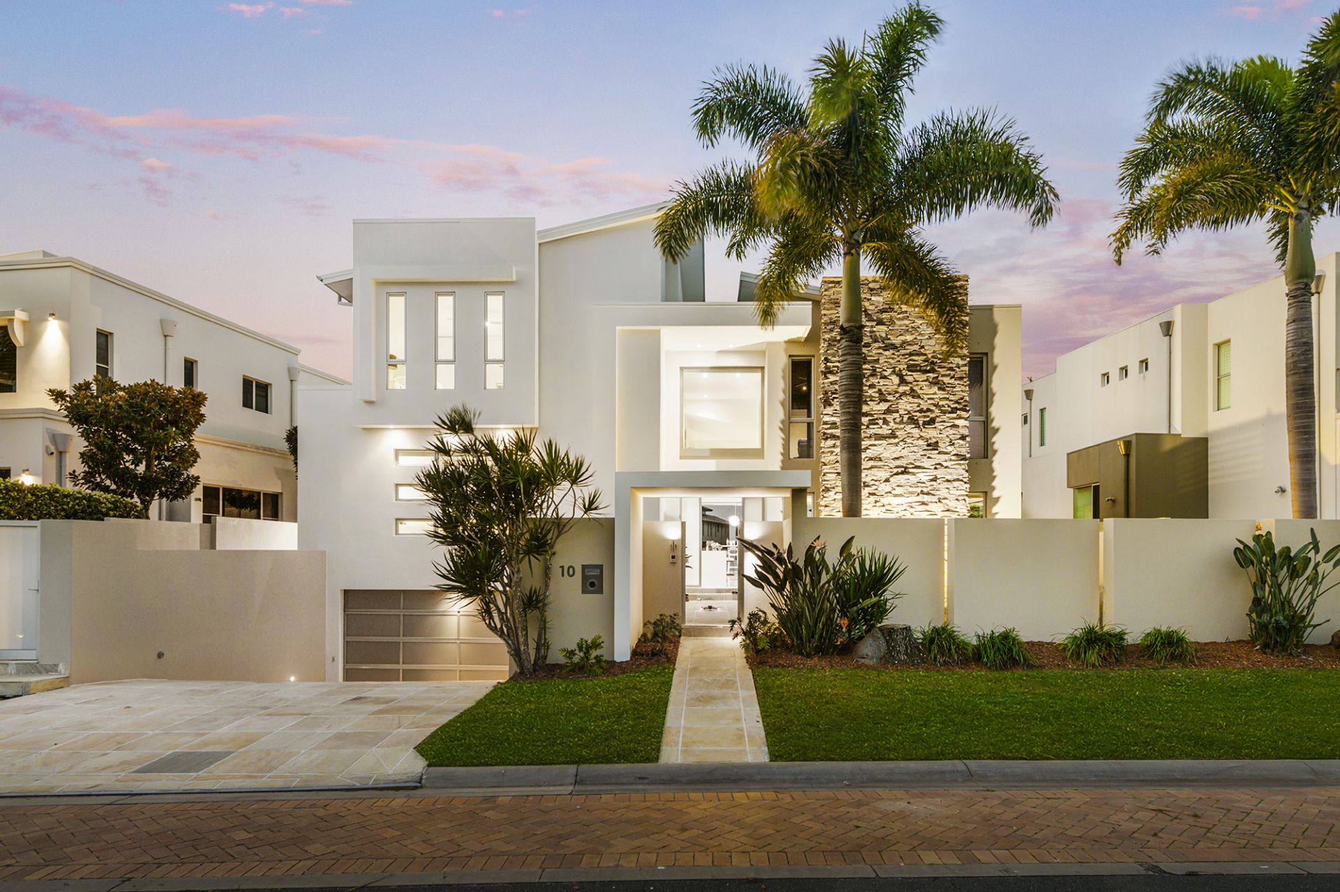 10 Royal Albert Crescent, Sovereign Islands QLD 4216, Sovereign Islands - Thumbnail 2
