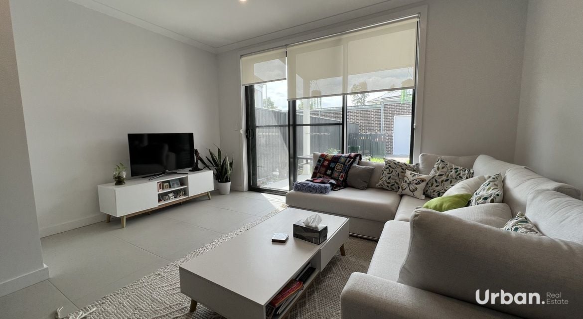 Denham Court 135 Passiflora Avenue