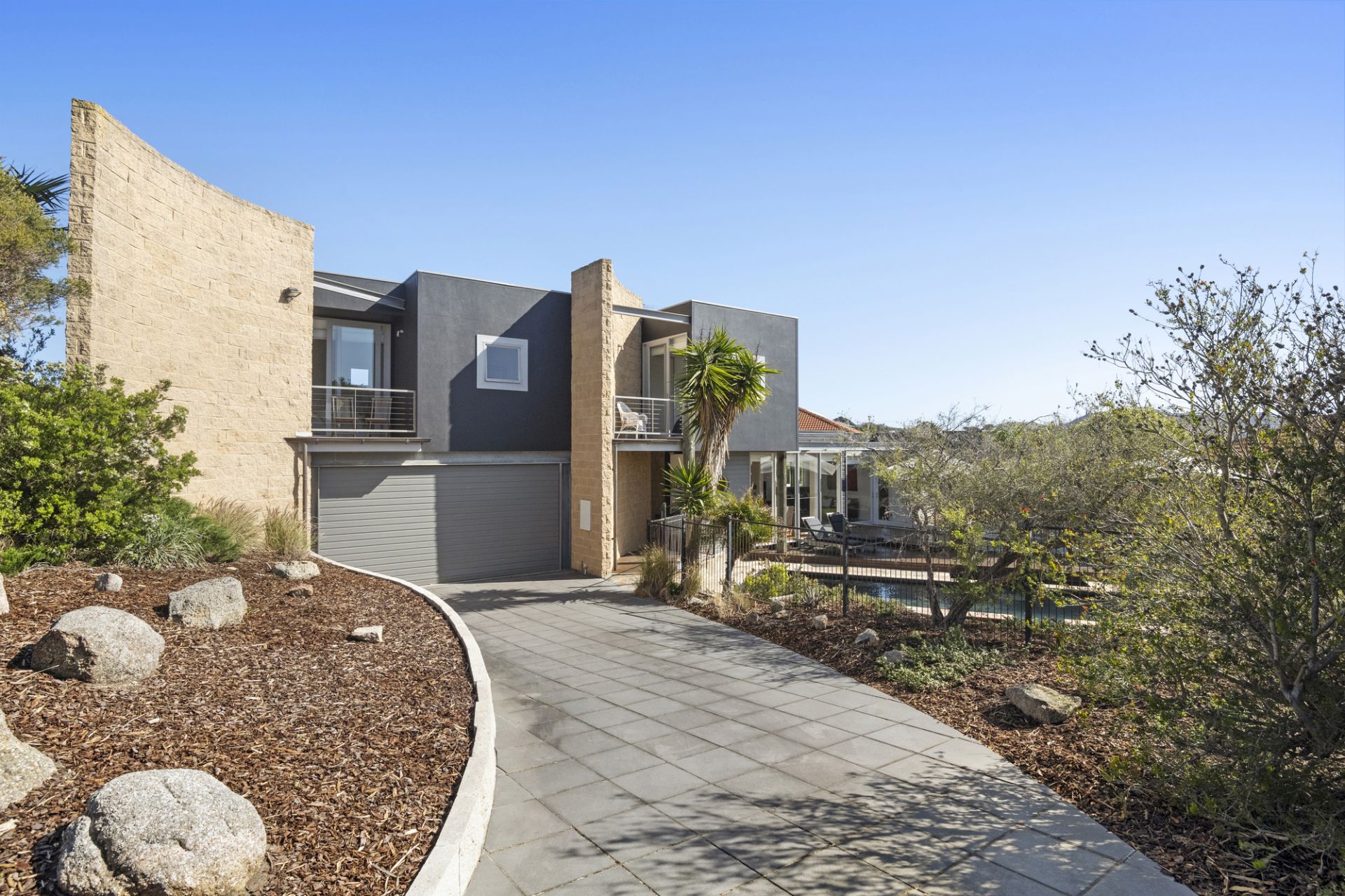 6 Loch Fyne Court, Sorrento, Sorrento - Thumbnail 2