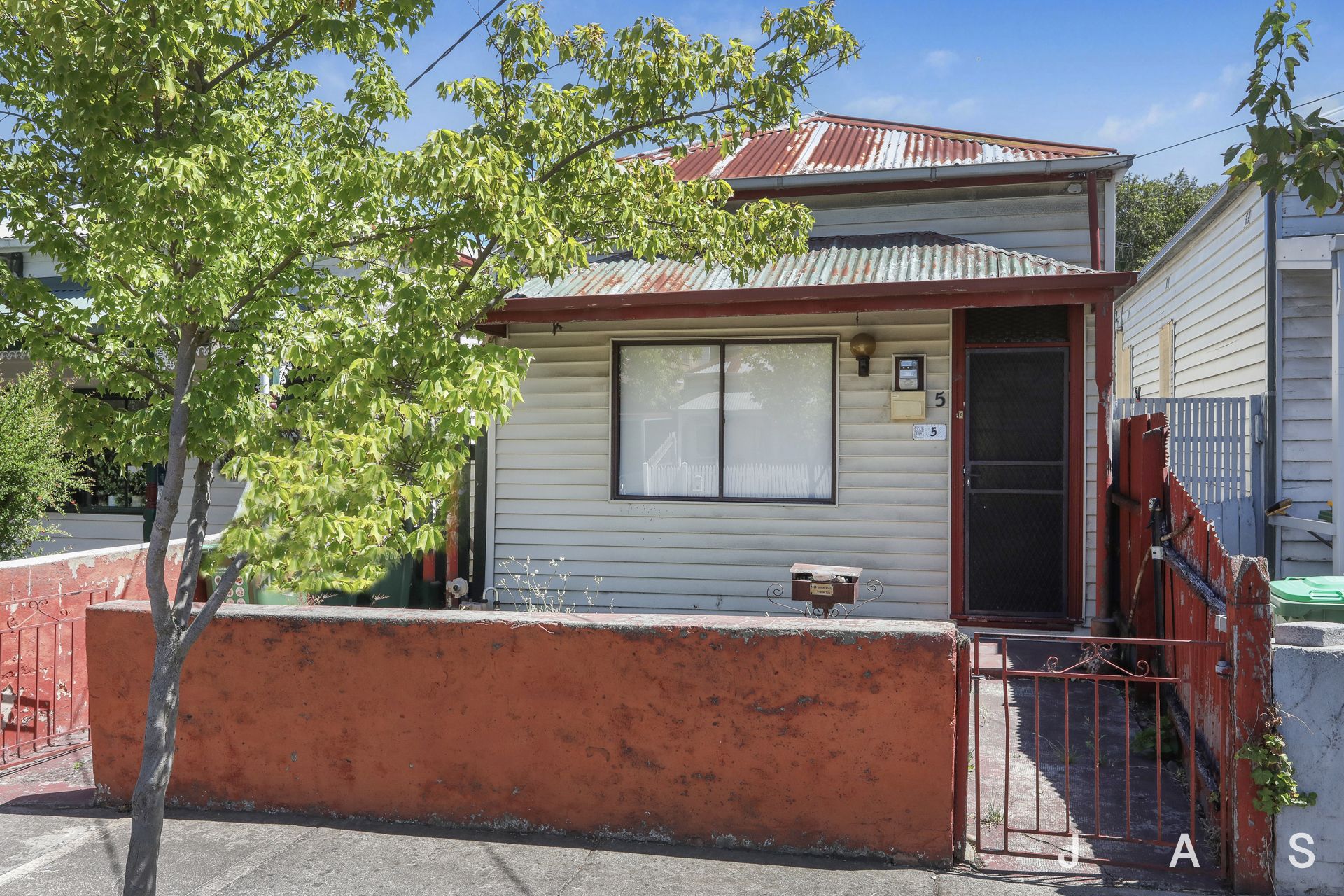 5 Gallant Street Footscray VIC, Footscray - Thumbnail 2
