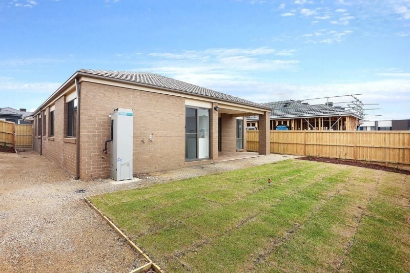 10 Illawara Drive, Mickleham