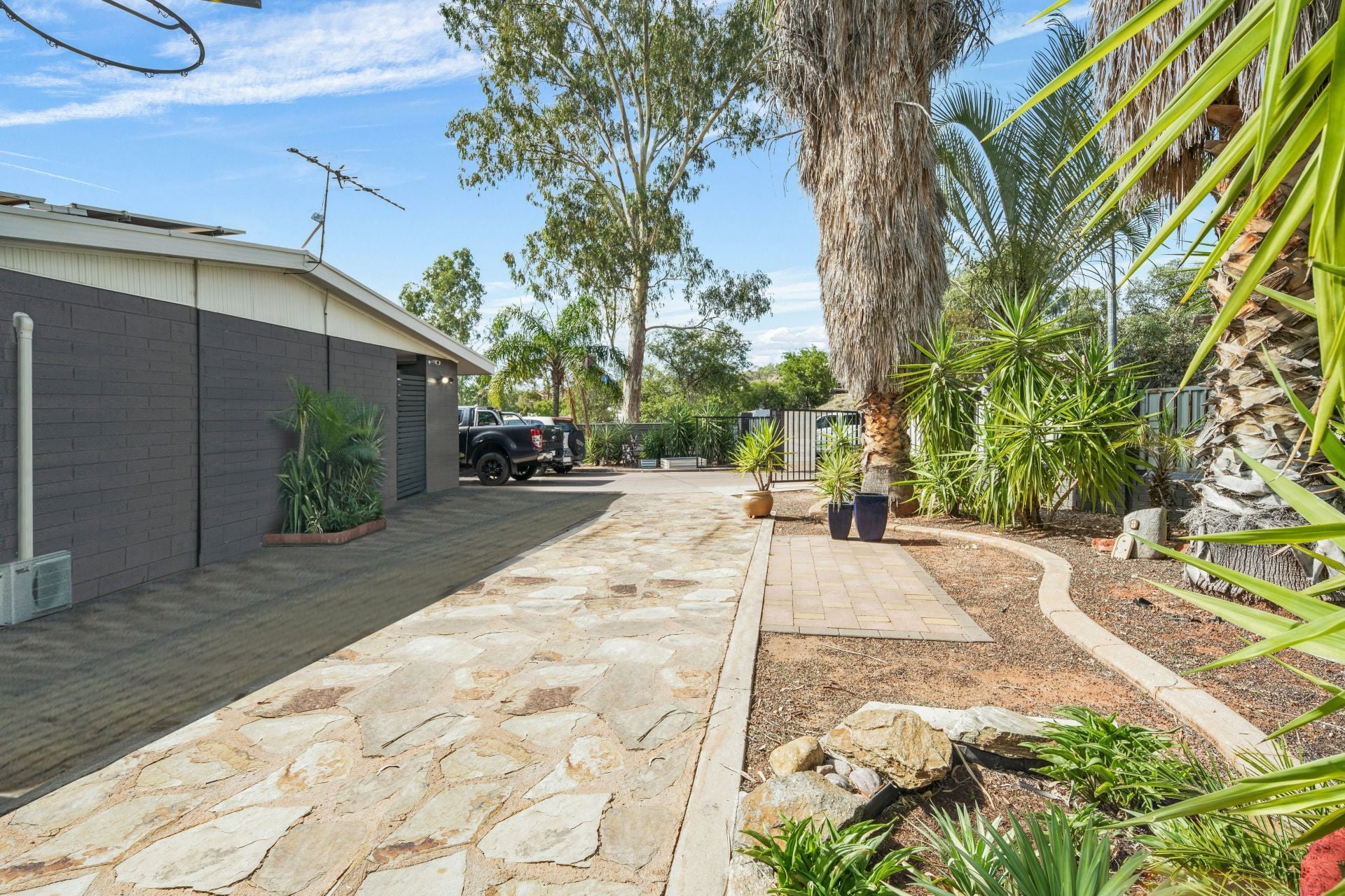 134 Dixon Road Braitling NT, Braitling - Thumbnail 3